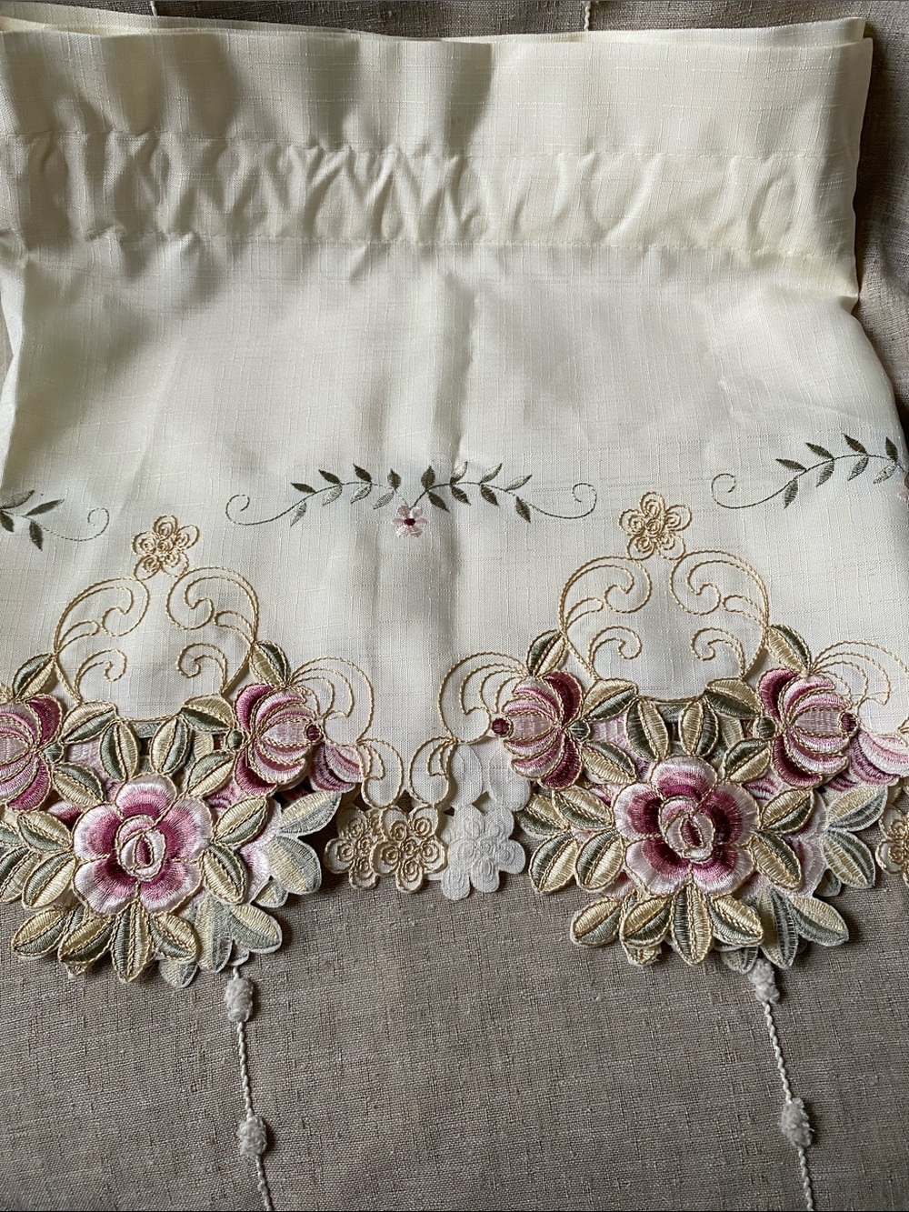 Embroidered Floral Curtains panels, Valances and tiebacks Ivory and Pink 6pc set - Picture 3 of 5